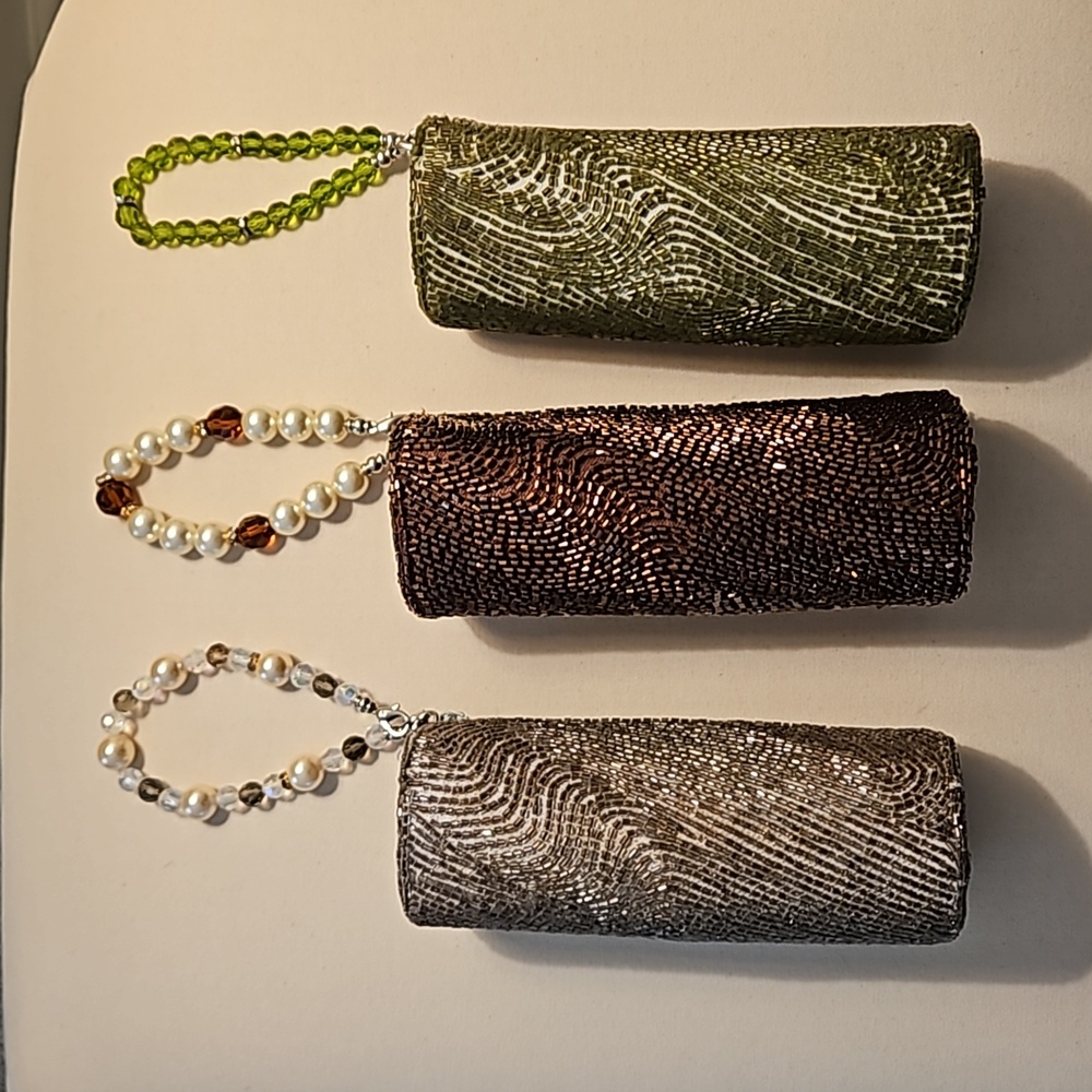 Yilin Vintage Beaded Wristlets